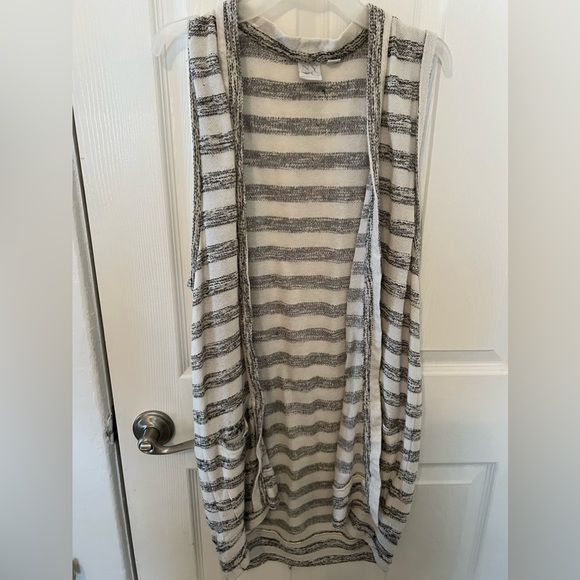 NY&Co Cream & Gray Striped Vest with Pockets - Picture 1 of 4